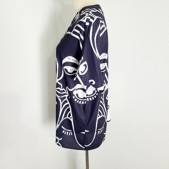 Noracora Black & White Abstract Print Faces Top, Short Sleeve, Size Small, NWT - Picture 6 of 10